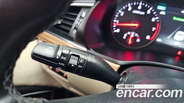 Kia K7 2017 — photo 34