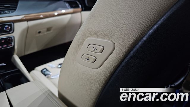 Kia K7 2017 — photo 35