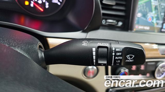 Kia K7 2017 — photo 37