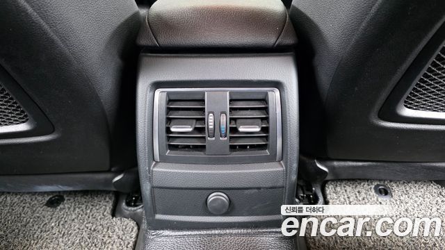 BMW 3-Series 2017 — photo 18