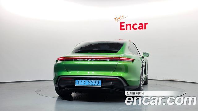 Porsche Taycan 2022 — photo 4