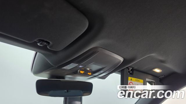Porsche Taycan 2022 — photo 27