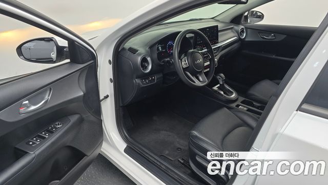 Kia K3 2023 — photo 10