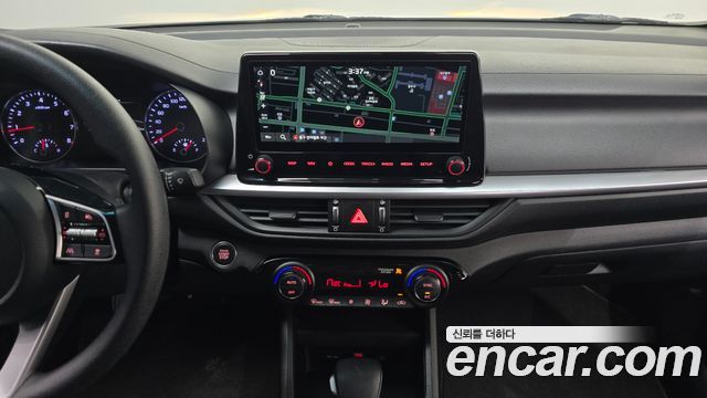 Kia K3 2023 — photo 13