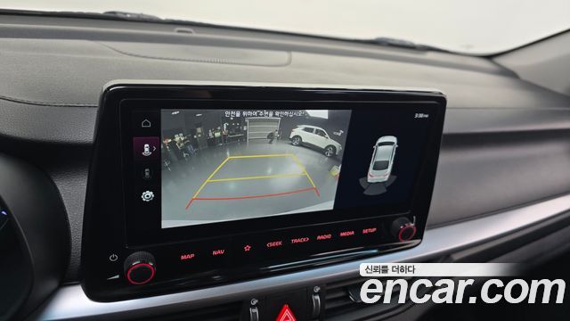 Kia K3 2023 — photo 14
