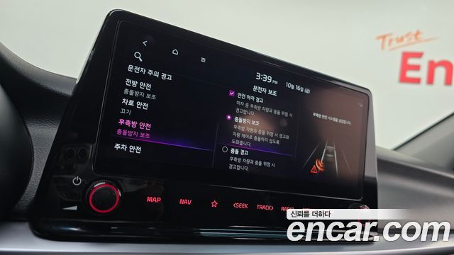 Kia K3 2023 — photo 18