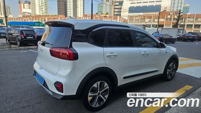Kia Niro 2024 — photo 2