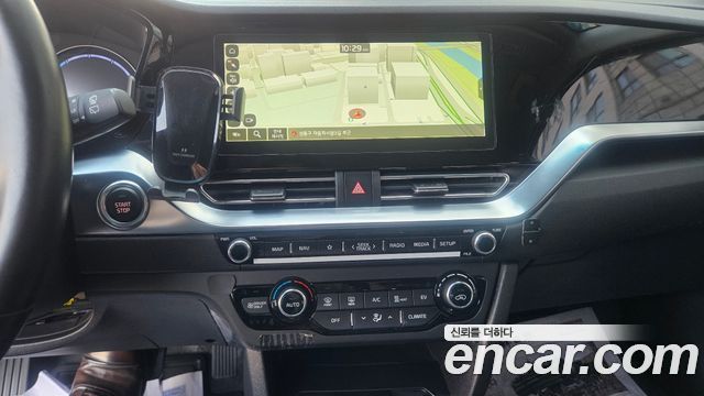 Kia Niro 2024 — photo 12