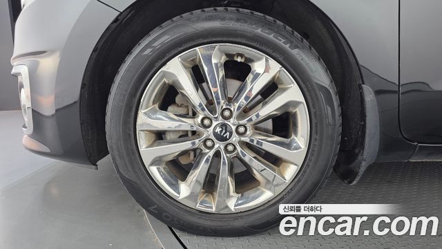 Kia Canival 2015 — photo 5