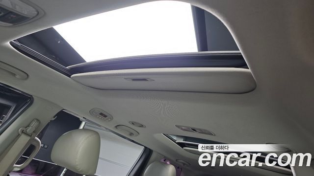 Kia Canival 2015 — photo 16