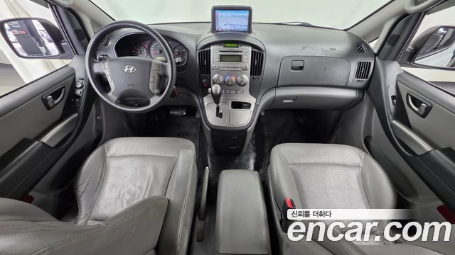 Hyundai Starex 2016 — photo 10