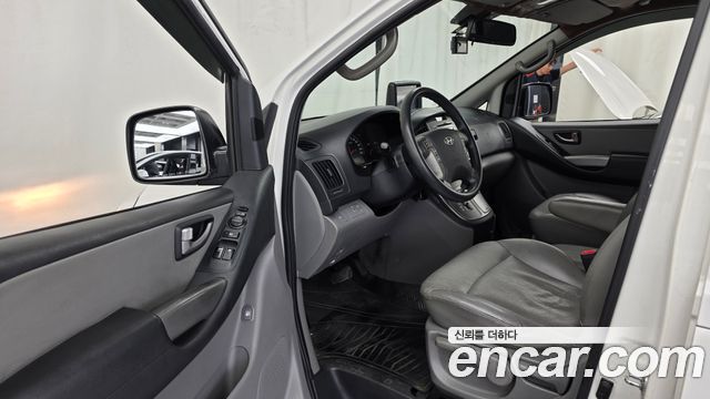 Hyundai Starex 2016 — photo 13