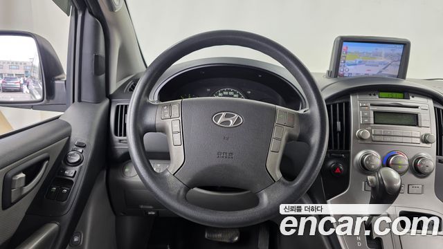 Hyundai Starex 2016 — photo 18