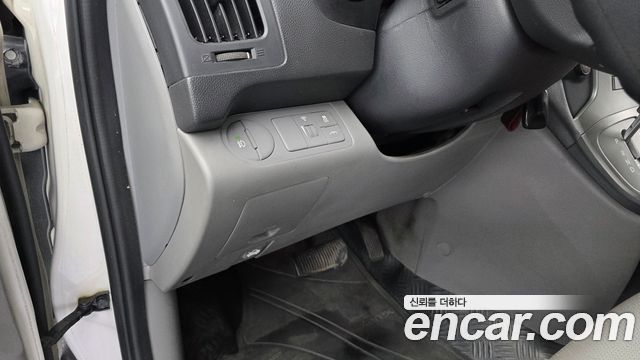 Hyundai Starex 2016 — photo 23
