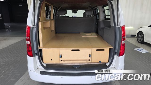 Hyundai Starex 2016 — photo 26