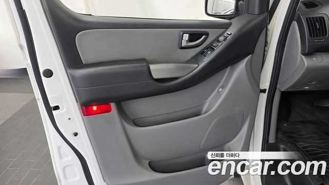 Hyundai Starex 2016 — photo 14