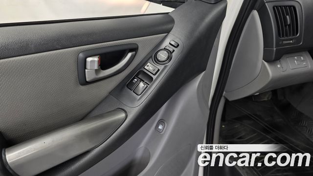 Hyundai Starex 2016 — photo 31