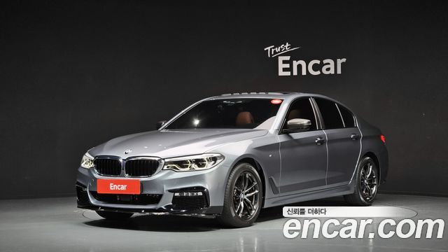 BMW 5-Series 2017 — photo 1