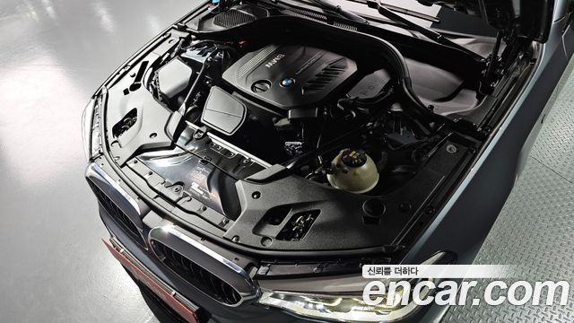 BMW 5-Series 2017 — photo 6