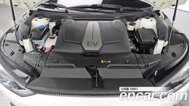 Kia EV6 2022 — photo 6