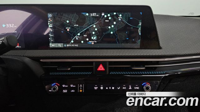 Kia EV6 2022 — photo 18