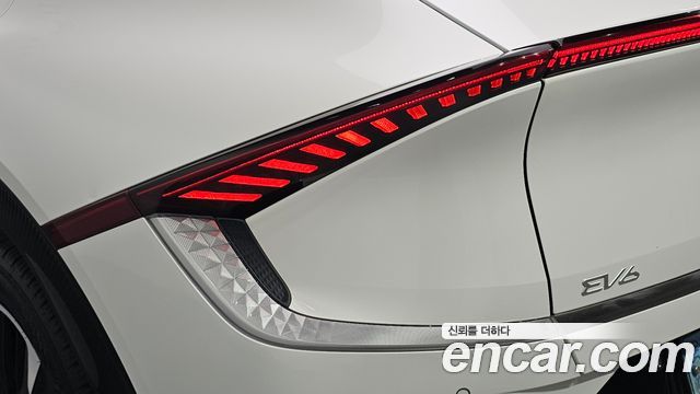 Kia EV6 2022 — photo 9