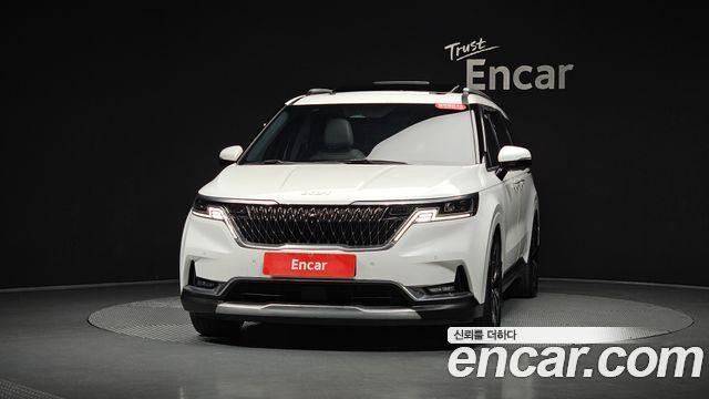 Kia Canival 2021 — photo 3