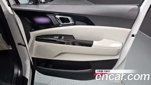 Kia Canival 2021 — photo 15
