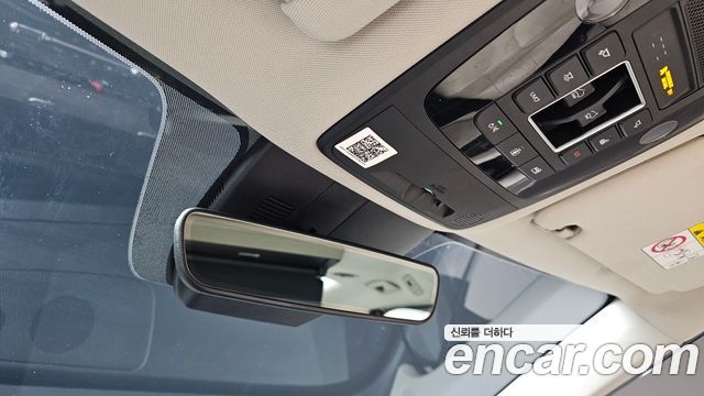 Kia Canival 2021 — photo 29