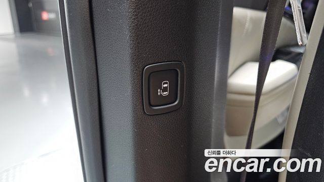Kia Canival 2021 — photo 39