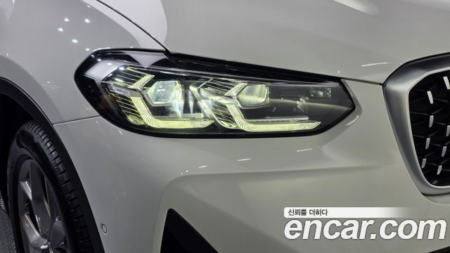 BMW X4 2022 — photo 8