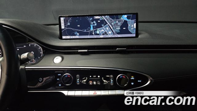 Genesis GV70 2021 — photo 15