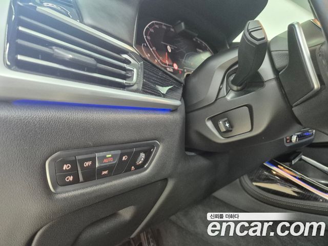 BMW X7 2021 — photo 10