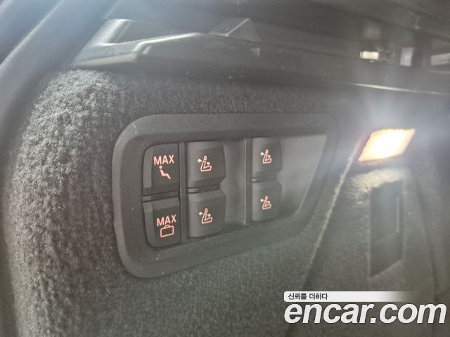 BMW X7 2021 — photo 18