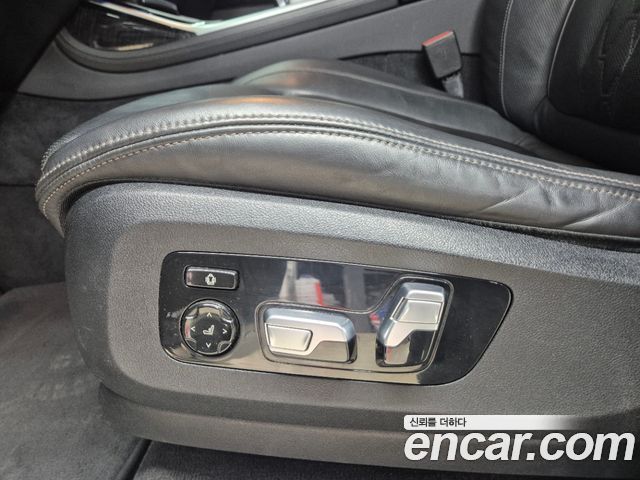 BMW X7 2021 — photo 20