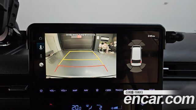 Hyundai Staria 2025 — photo 20