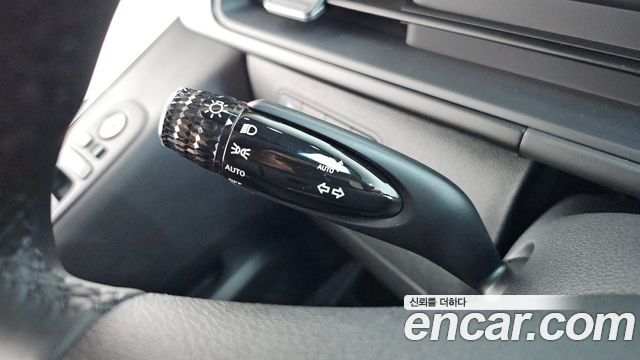 Hyundai Staria 2025 — photo 25