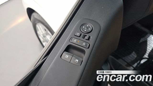 Hyundai Staria 2025 — photo 26