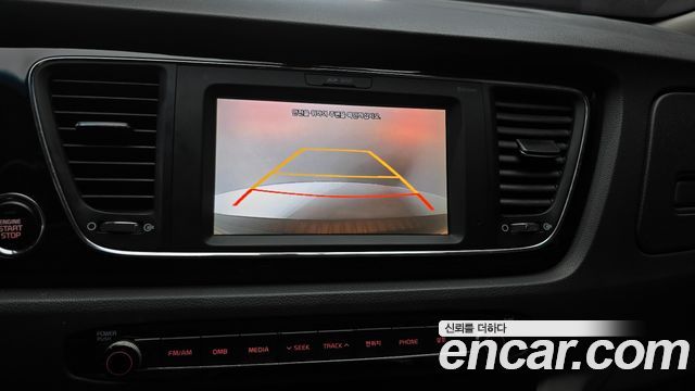 Kia Canival 2017 — photo 22