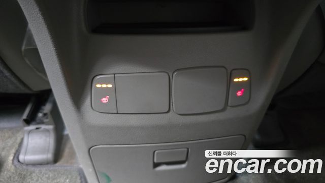 Kia Canival 2017 — photo 25