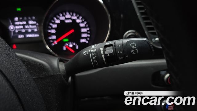 Kia Canival 2017 — photo 29