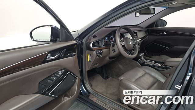 Kia K7 2018 — photo 13