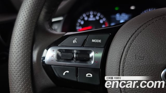 Kia K7 2018 — photo 23