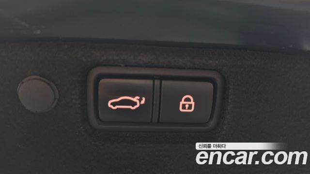 Kia K7 2018 — photo 25