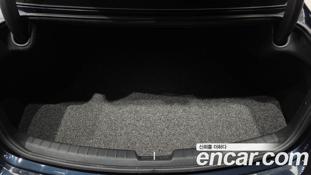 Kia K7 2018 — photo 26