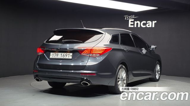 Hyundai i40 2012 — photo 2