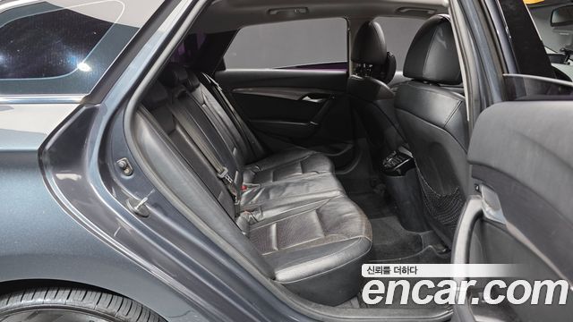 Hyundai i40 2012 — photo 12