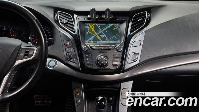 Hyundai i40 2012 — photo 14