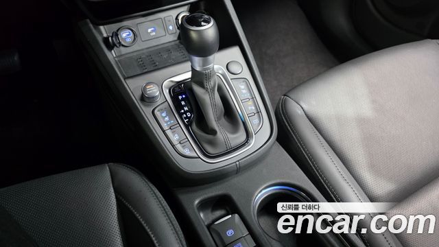 Hyundai Kona 2022 — photo 12