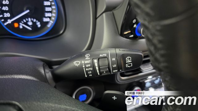 Hyundai Kona 2022 — photo 30